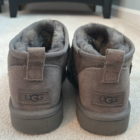 Ugg ultra mini grey - Picture 2 of 8